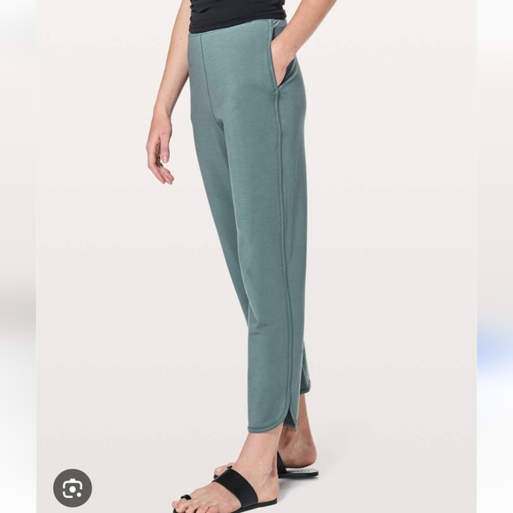 lululemon athletica Pants - lululemon athletica Women's Every Moment Pant Size 6